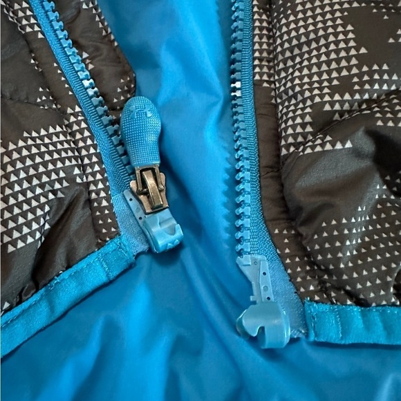 Under Armour Cold Gear Puffer Jacket Size YLG - Picture 6 of 17